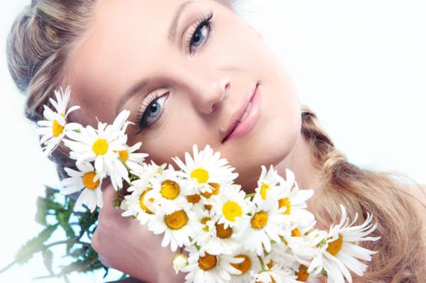 Cómo hacer mascarillas de manzanilla - Mascarilla de manzanilla para aclarar la piel 