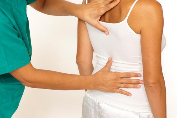 Cómo tratar la lumbalgia mecánica - Paso 5