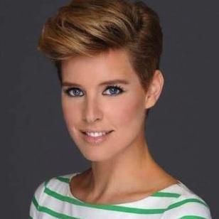 Peinarse como Tania Llasera - Paso 6