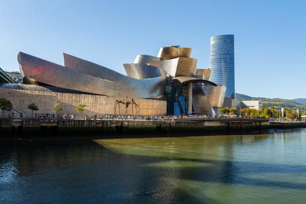 Dónde viajar en España en marzo: los mejores destinos - Bilbao