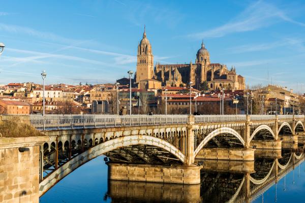 Dónde viajar en España en marzo: los mejores destinos - Salamanca