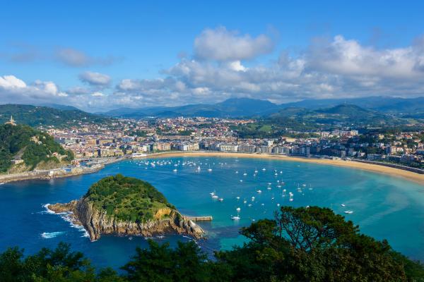 Dónde viajar en España en marzo: los mejores destinos - San Sebastián