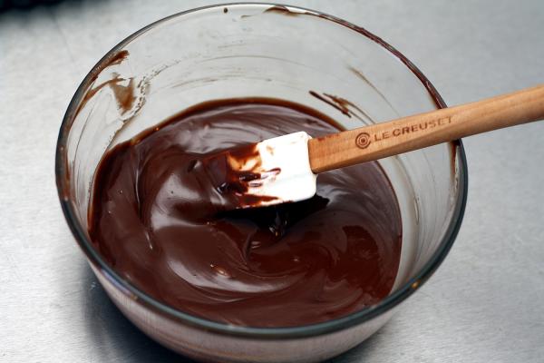 Cómo hacer un bizcocho de chocolate - Paso 1