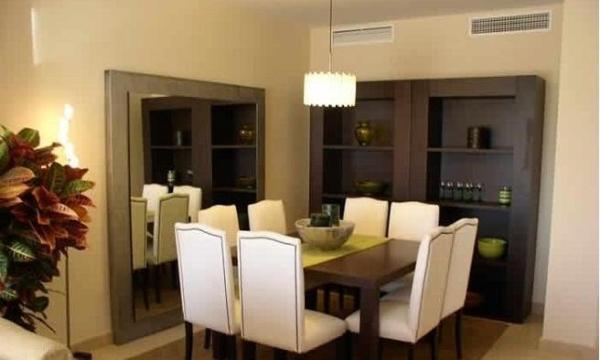 Cómo ganar luz en espacios sin ventanas