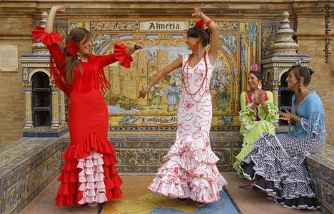 Cómo es el traje regional de Andalucía - Traje femenino