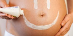 Cómo elegir una crema antiestrías