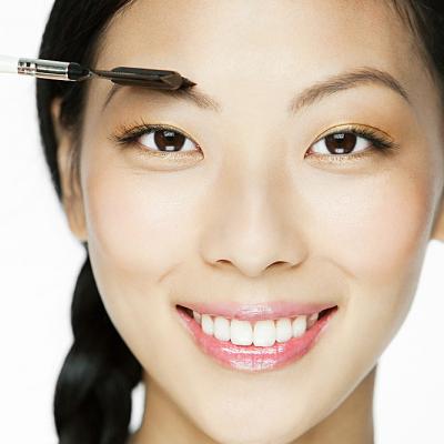 Cómo destacar las cejas - Paso 3