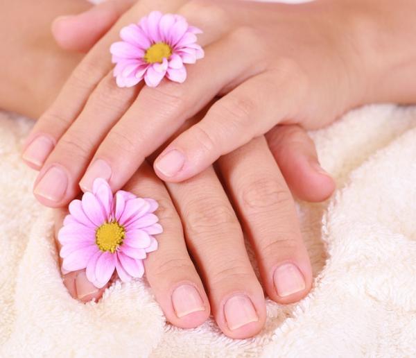 Cómo hacer una crema exfoliante para las manos