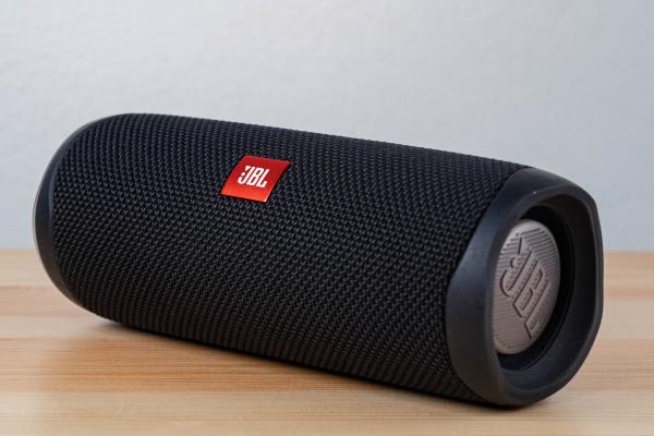 Regalos de Navidad para adolescentes: los más pedidos e ideas que les pueden gustar - Altavoz portátil