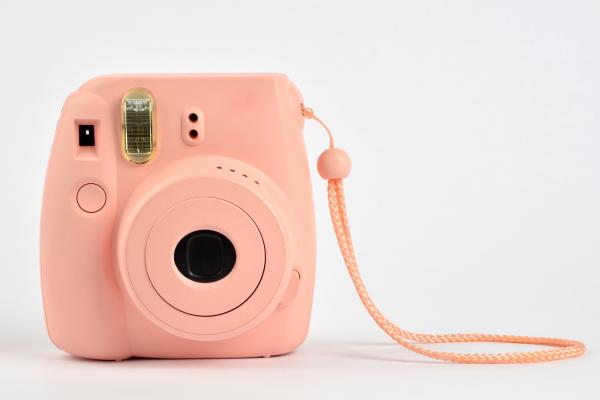 Regalos de Navidad para adolescentes: los más pedidos e ideas que les pueden gustar - Cámara instantánea o impresora fotográfica