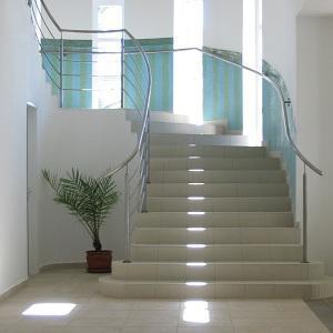 Cómo decorar escaleras de interior