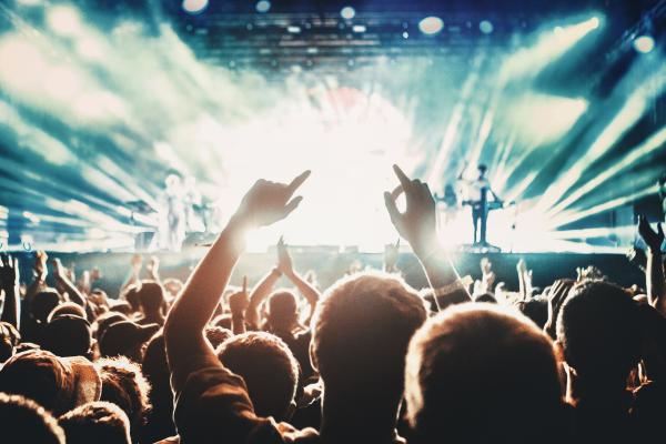 Regalos de Navidad para adolescentes: los más pedidos e ideas que les pueden gustar - Experiencias