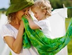 Cómo quitar las manchas de vómito de la ropa