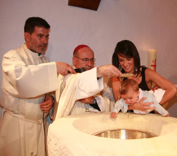 Cómo vestirme si soy madrina de bautizo