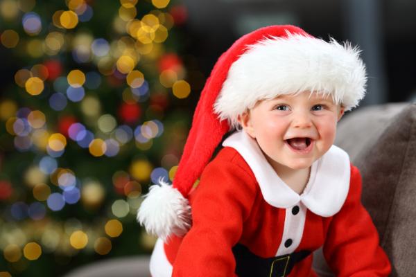 Los mejores disfraces de Navidad para niños - Papá Noel o Mamá Noel