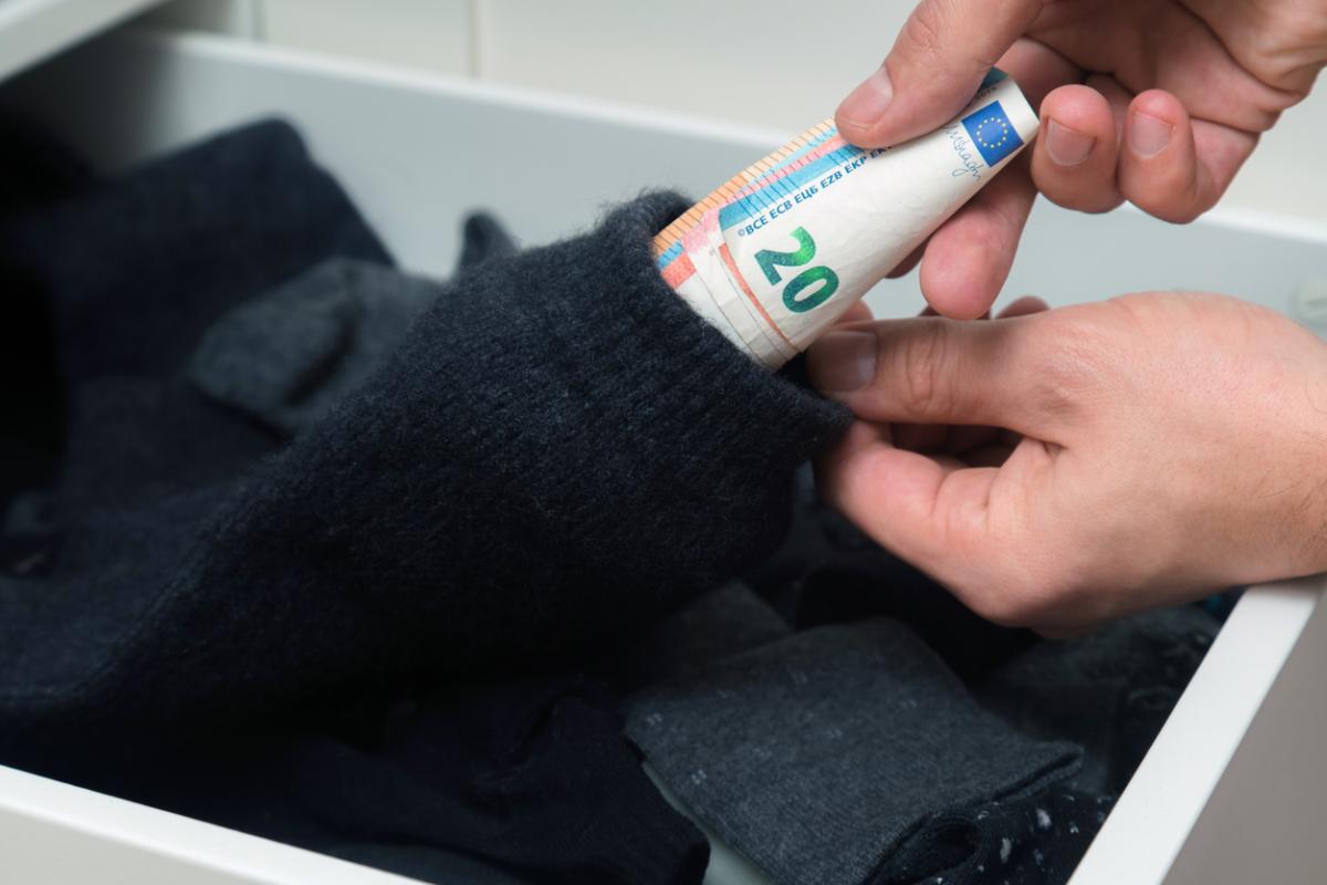 Dónde guardar dinero en casa