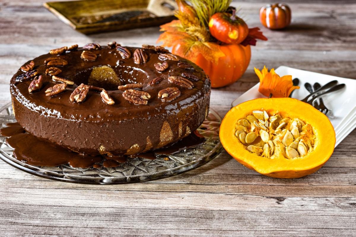 Receta de bizcocho de calabaza con chocolate para endulzar este otoño