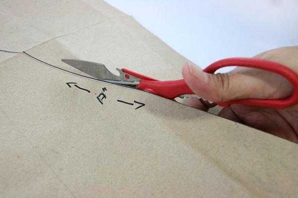 Manualidad - Sombrero de Papá Noel casero - Paso 4