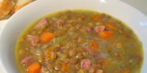 Cómo hacer sopa de lentejas con carne