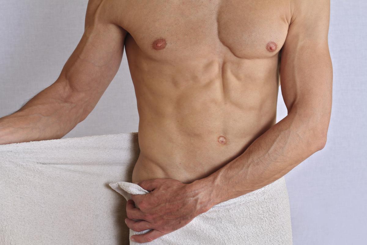 Cómo depilarse los genitales masculinos