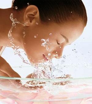 Cómo aplicar correctamente unas ampollas anti-edad