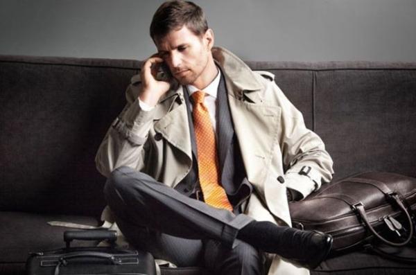 Cómo combinar colores en la ropa de hombre