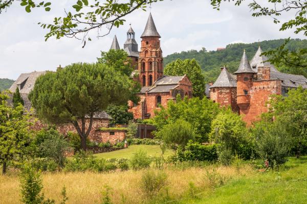 Los pueblos medievales de Francia más bonitos: norte y sur - Collonges-la-Rouge