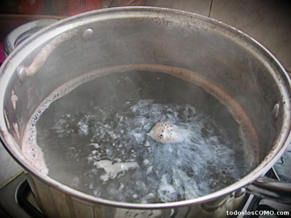 Cómo hacer frijoles refritos (caraotas negras) - Paso 1