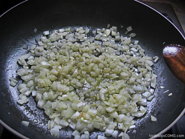 Cómo hacer frijoles refritos (caraotas negras) - Paso 6