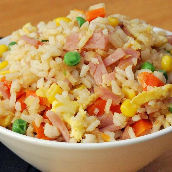 Cómo hacer arroz tres delicias