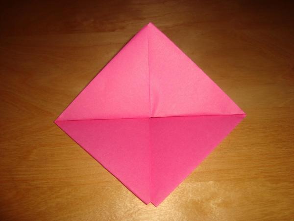 Cómo hacer un barquito de papel paso a paso - Paso 8