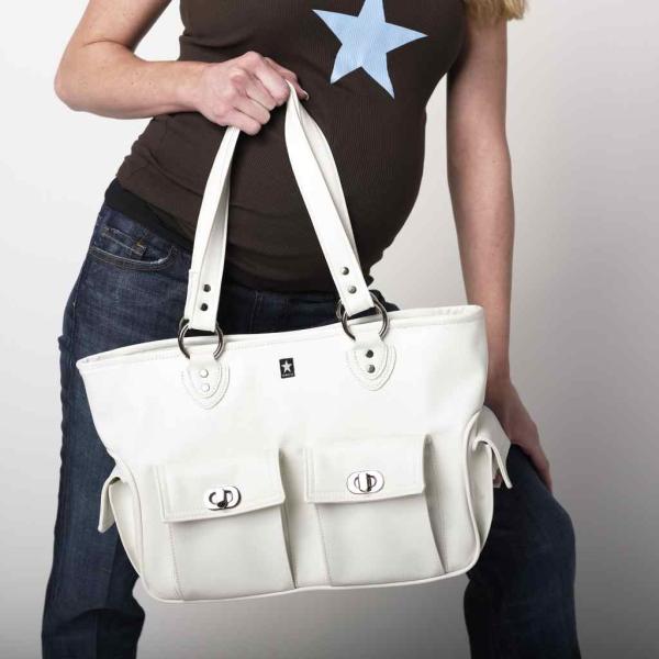 Cómo limpiar un bolso blanco