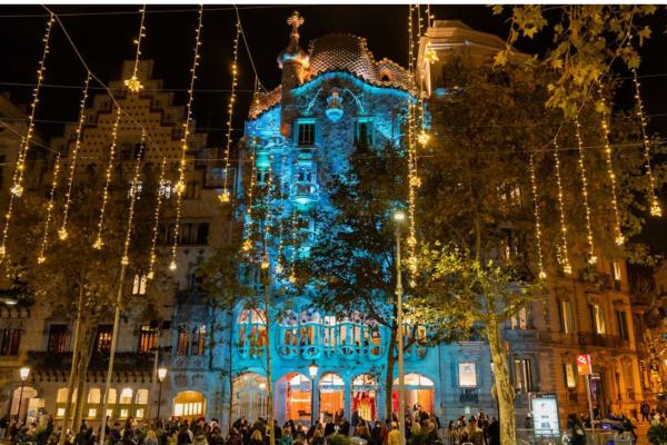 Ciudades bonitas en Navidad en España: las más mágicas para recorrer en estas fiestas - Barcelona