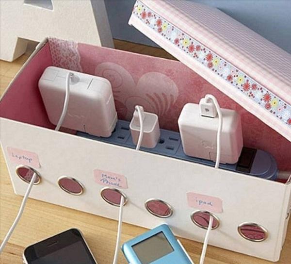 Cómo reutilizar cajas de zapatos - Usarlas para esconder tus cables y enchufes 