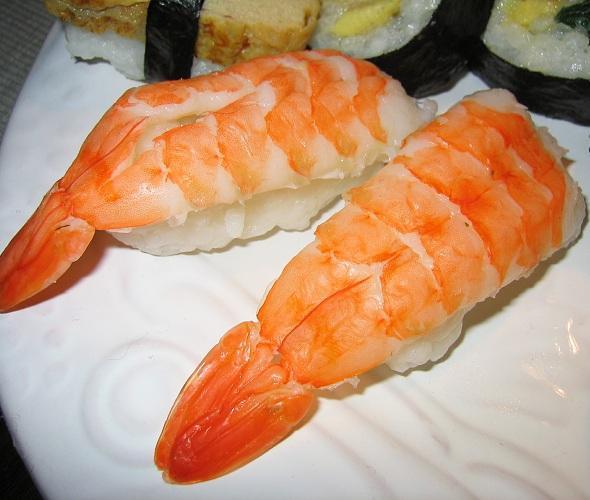 Cómo hacer nigiri de gambas