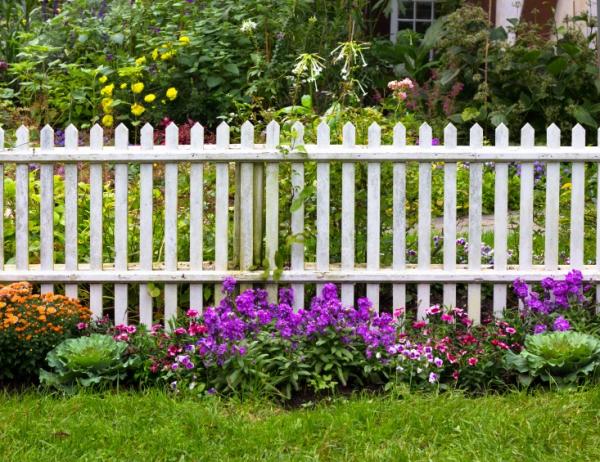 Cómo cercar mi jardín