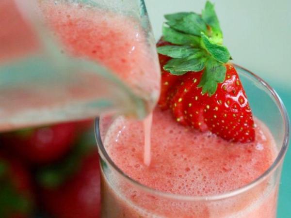 Cómo hacer un licuado de frutilla