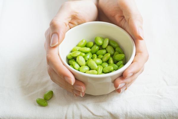 Cómo comer edamame - Qué es y cómo se come el edamame