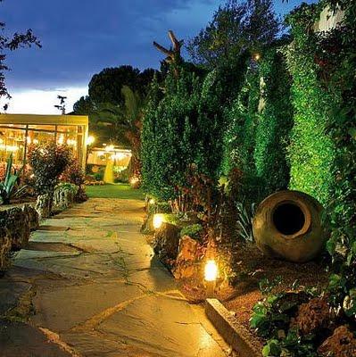 Cómo iluminar mi jardín