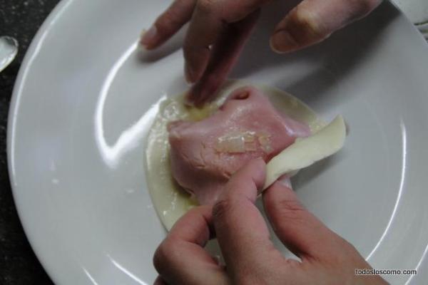 Cómo hacer empanadas de jamón y queso - Paso 5