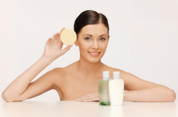 Cómo aclarar el cuello oscuro rápido - tratamientos muy efectivos - Exfolia la piel del cuello