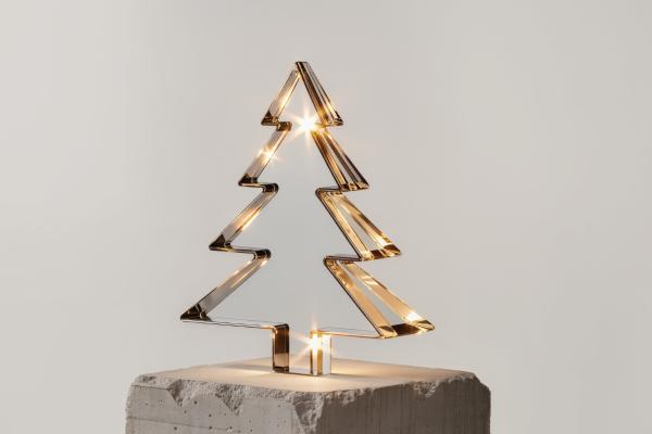 Tipos de árboles de Navidad: cómo elegir el ideal - Árbol de Navidad de fibra óptica o preiluminado