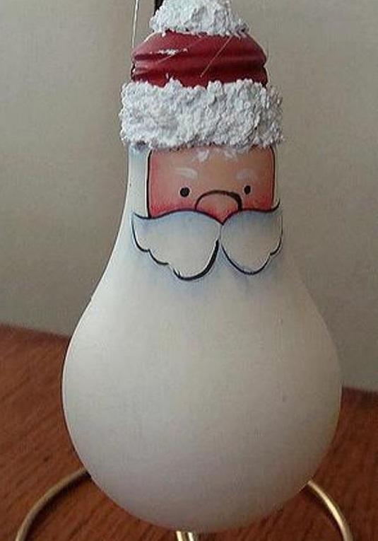 Cómo hacer adornos de Navidad sin gastar mucho dinero - Paso 1