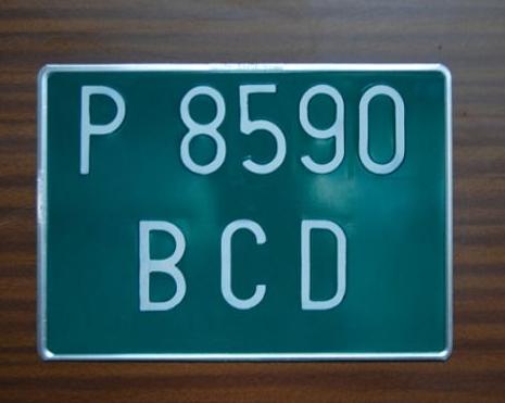 Cómo pedir una placa verde
