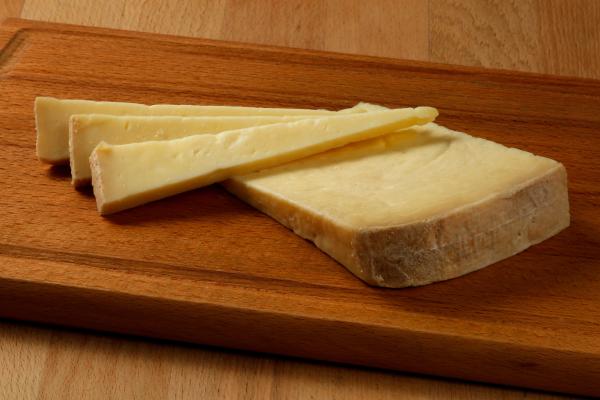 Los quesos más saludables que debes elegir para una dieta equilibrada - Cheddar envejecido