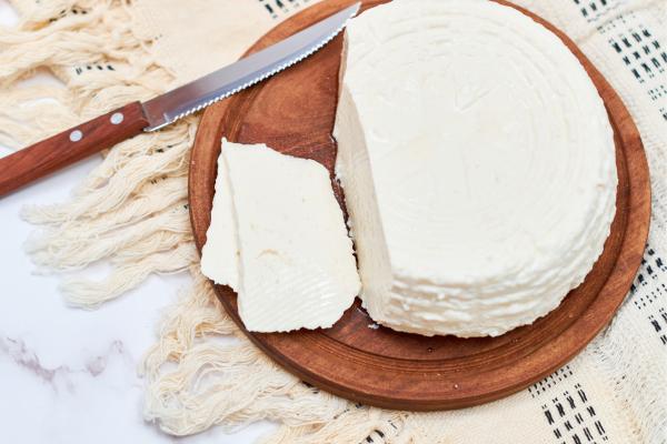 Los quesos más saludables que debes elegir para una dieta equilibrada - Queso fresco