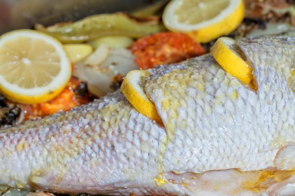 Cómo hacer lubina al horno con verduras - Paso 6