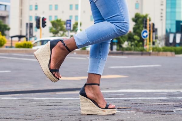 Sandalias de mujer para primavera y verano: los mejores estilos y tipos - Sandalias de cuña