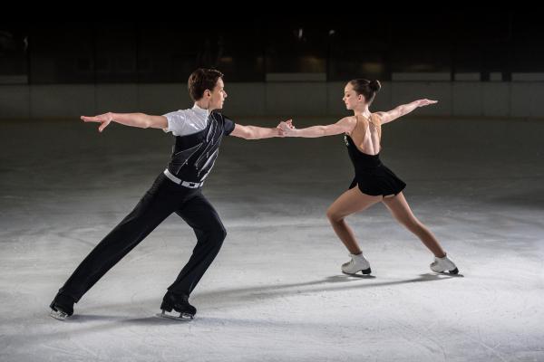 Tipos de patinaje: descubre todas sus modalidades y características - Patinaje artístico sobre hielo