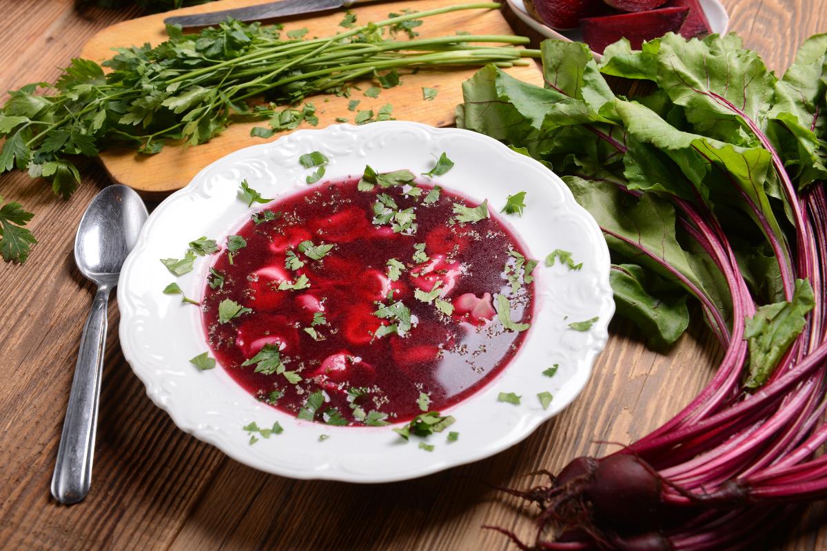 Cómo hacer borscht: receta de la sopa rusa de remolacha
